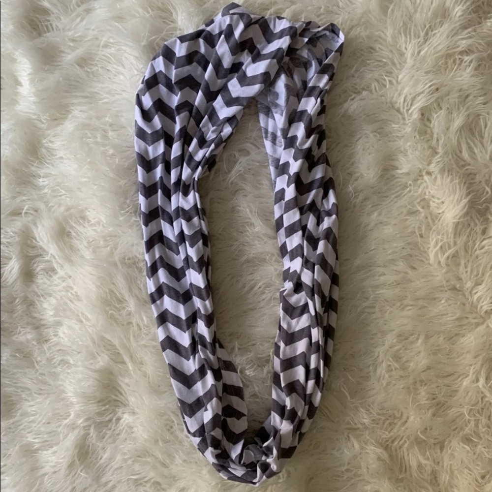 Infinity scarf nursing cover